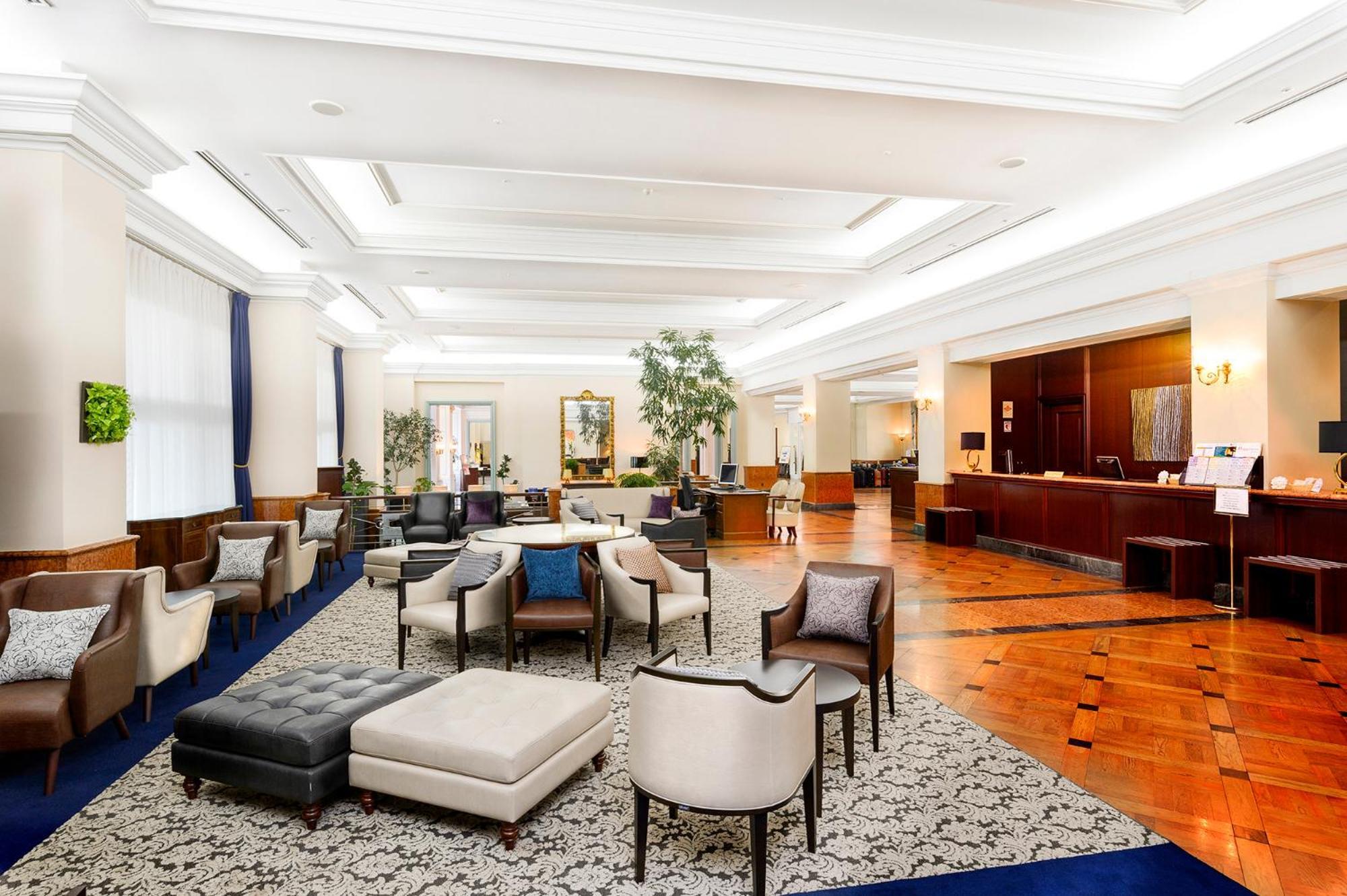 Hotel Den Haag Huis Ten Bosch Sasebo Zewnętrze zdjęcie The lobby of the hotel