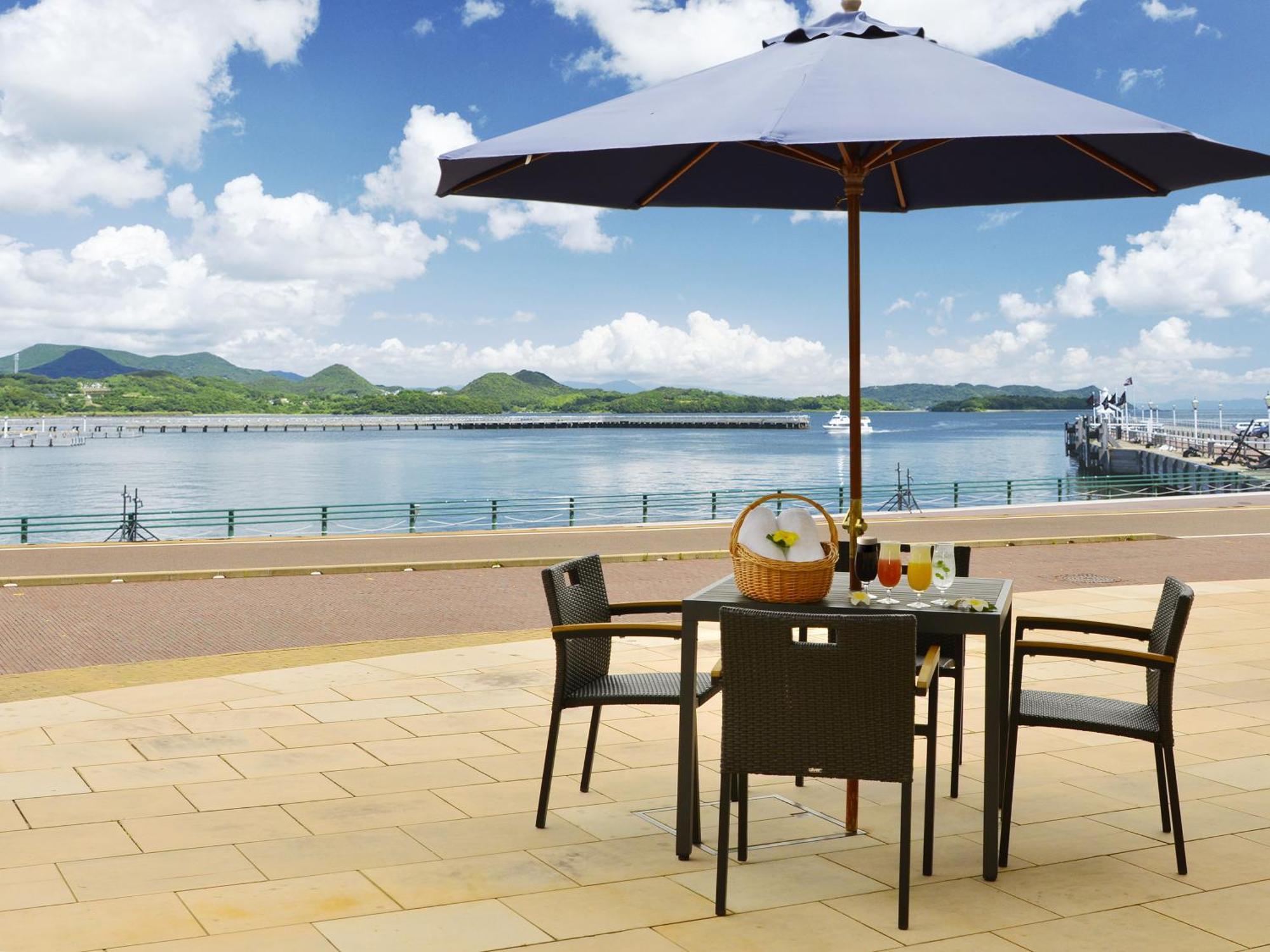 Hotel Den Haag Huis Ten Bosch Sasebo Zewnętrze zdjęcie Patio furniture