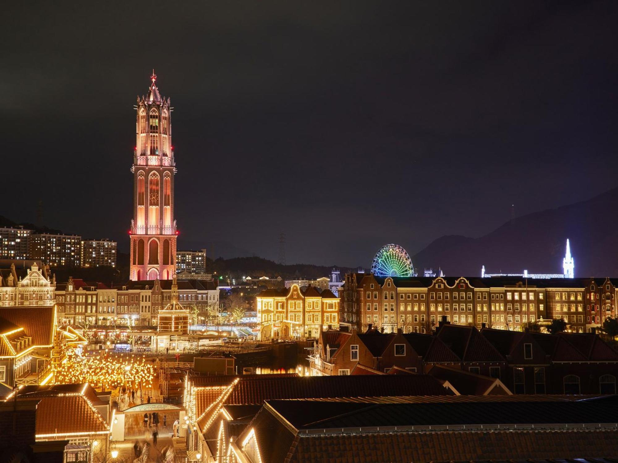 Hotel Den Haag Huis Ten Bosch Sasebo Zewnętrze zdjęcie The Christmas Market in Salzburg