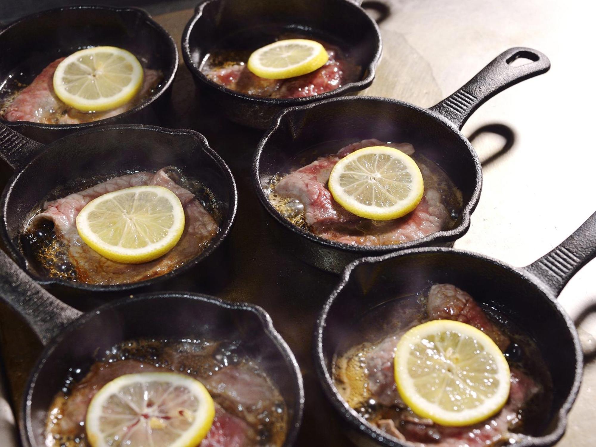 Hotel Den Haag Huis Ten Bosch Sasebo Zewnętrze zdjęcie A pan of lemon sole