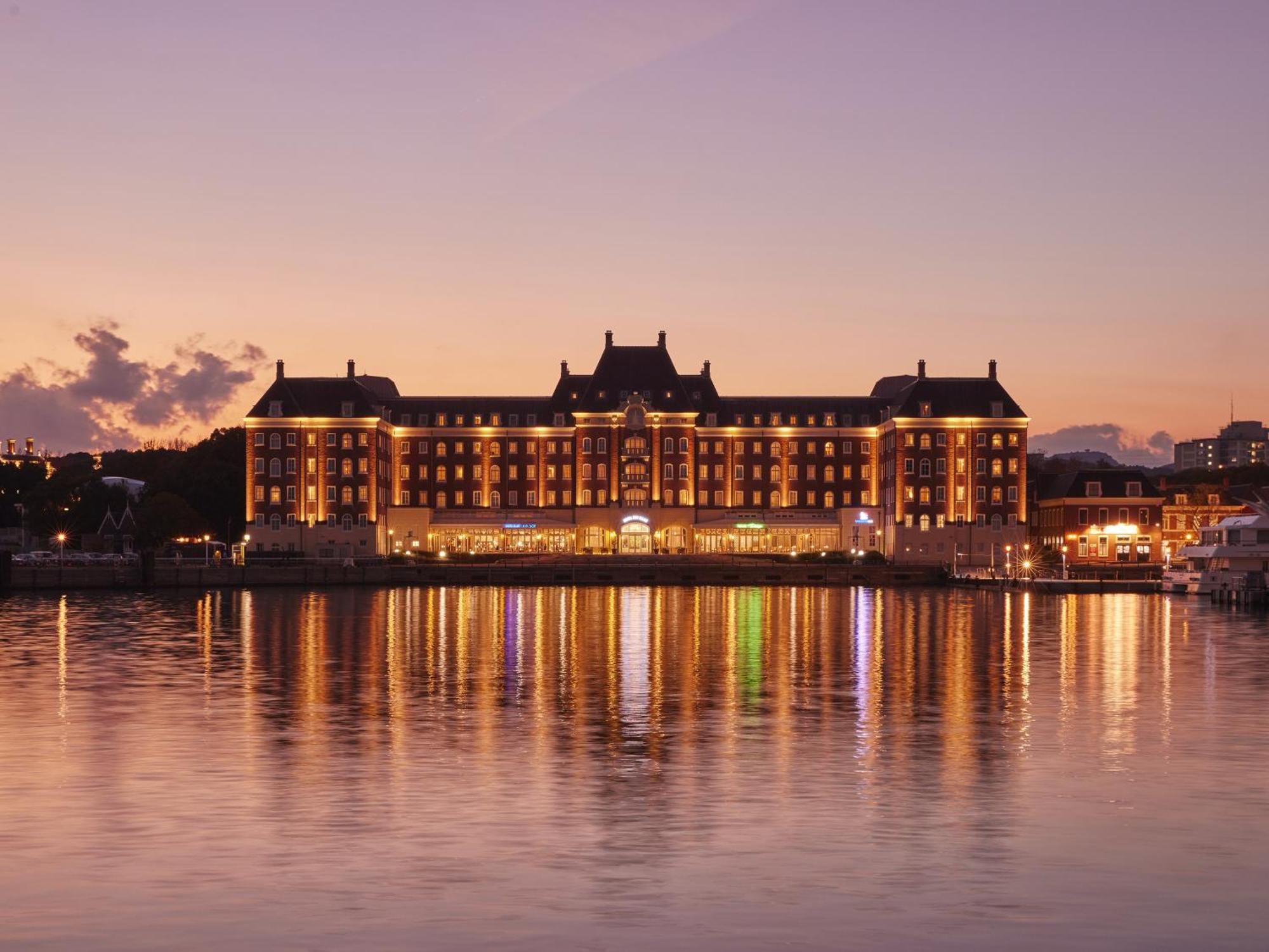 Hotel Den Haag Huis Ten Bosch Sasebo Zewnętrze zdjęcie The Hotel at the Port of Antwerp